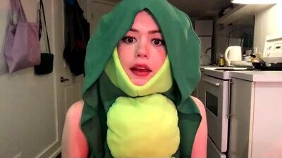 littlesugarpea public webcam profile photo 3