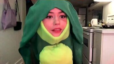 littlesugarpea public webcam profile photo 7