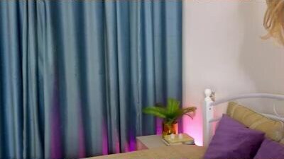 livia_hot public webcam profile photo 7