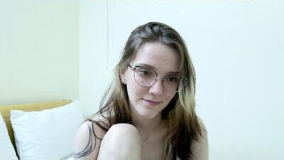 liya_still public webcam profile photo 7