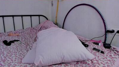 liyaflyhigh public webcam profile photo 10