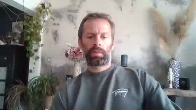 liyiperverzno public webcam profile photo 3
