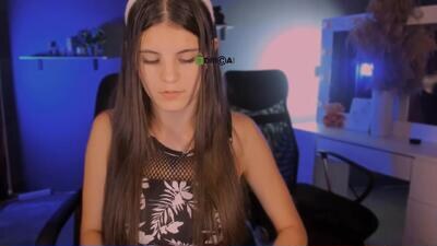 lizzie_boom public webcam profile photo 2