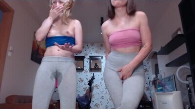 llovers4u2 public webcam profile photo 5