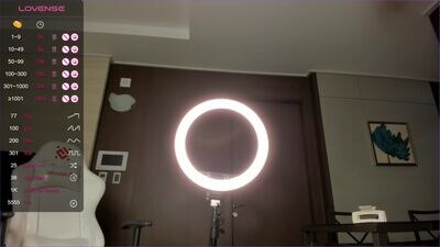 lo_vely_su public webcam profile photo 3