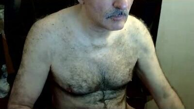 loades182025 public webcam profile photo 6