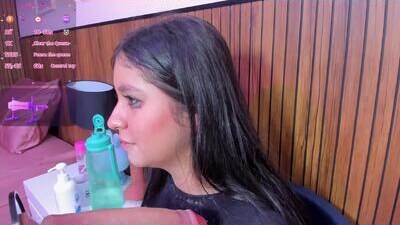 lola_clit public webcam profile photo 8