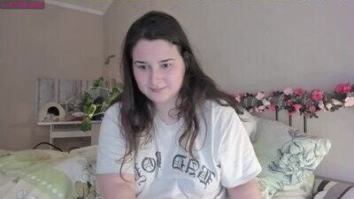lola_flower_ public webcam profile photo 6