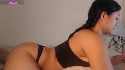 lola_sweeet18 public webcam profile photo 2