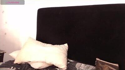 lolaa_staars public webcam profile photo 10