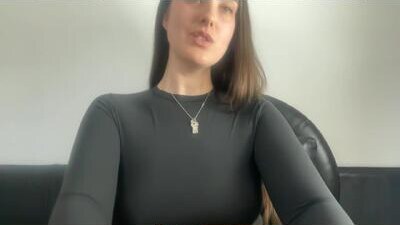 loladom public webcam profile photo 6