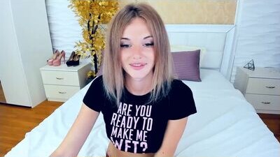 lolia_liaa public webcam profile photo 6