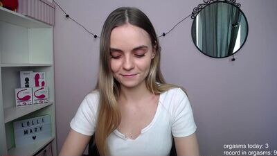 lolli_mary public webcam profile photo 4