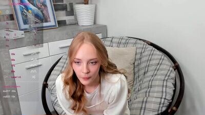 lolliis public webcam profile photo 3