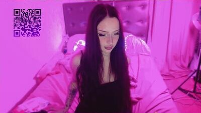 lolykari public webcam profile photo 8