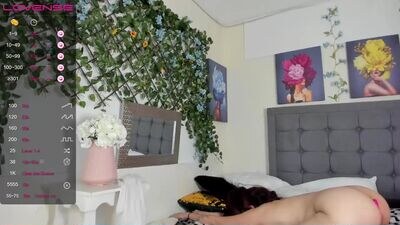 lonely_shewolf public webcam profile photo 3