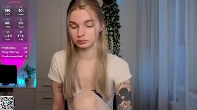 lookluna public webcam profile photo 5