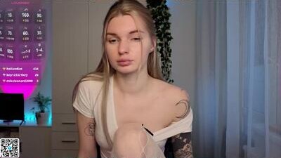 lookluna public webcam profile photo 6