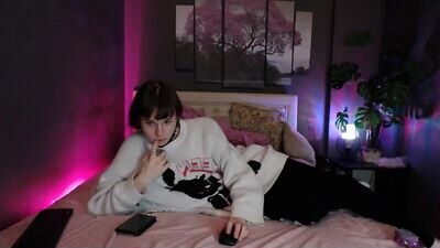 loratovn public webcam profile photo 2