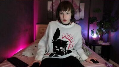 loratovn public webcam profile photo 9