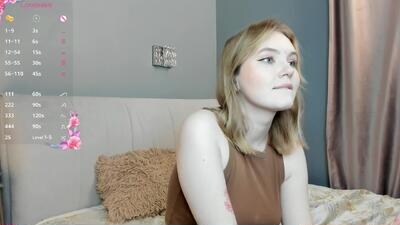 lorettacarnley public webcam profile photo 4