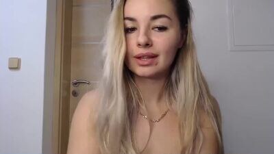 love_dom_meg public webcam profile photo 3