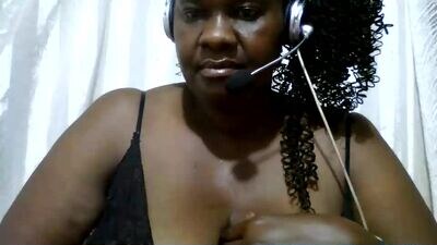 lovebigmelon public webcam profile photo 3