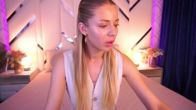 loveedove public webcam profile photo 3