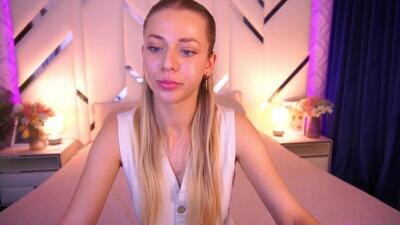 loveedove public webcam profile photo 4