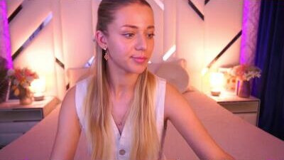 loveedove public webcam profile photo 9