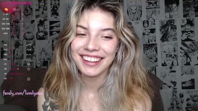 lovely_cass public webcam profile photo 9