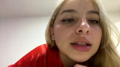 lovely_poison__ public webcam profile photo 3