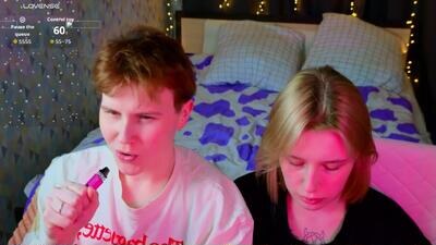 lovelygirllss public webcam profile photo 2