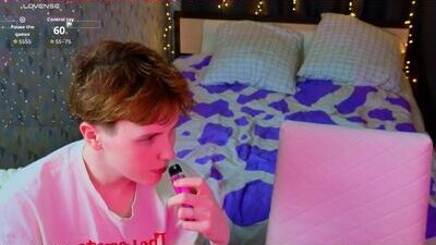 lovelygirllss public webcam profile photo 5