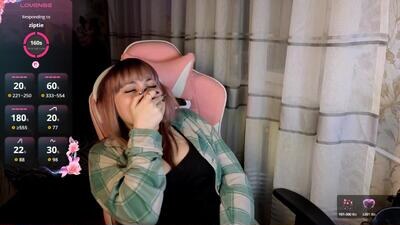 lovelykristii public webcam profile photo 4