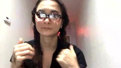 lovelyqueenaria public webcam profile photo 3