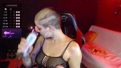 lu_henao public webcam profile photo 6