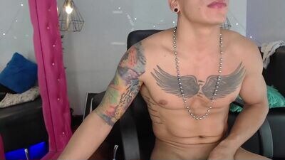 lucasflexthis_ath public webcam profile photo 2