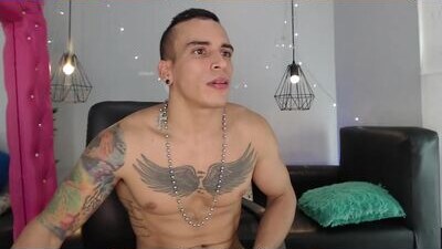lucasflexthis_ath public webcam profile photo 10