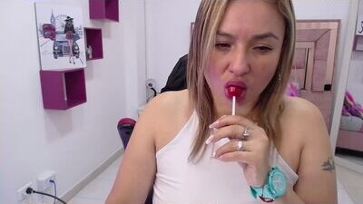 lucciarobles public webcam profile photo 7