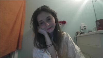 luci_layne public webcam profile photo 8