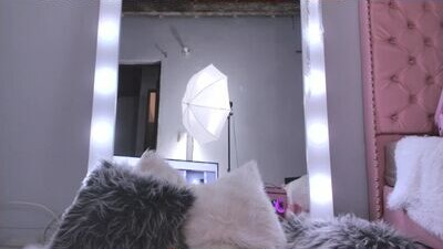 lucia_bennet public webcam profile photo 7
