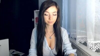 luciacam20 public webcam profile photo 3