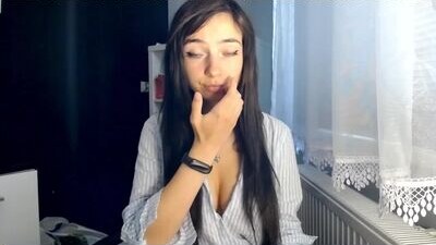 luciacam20 public webcam profile photo 6