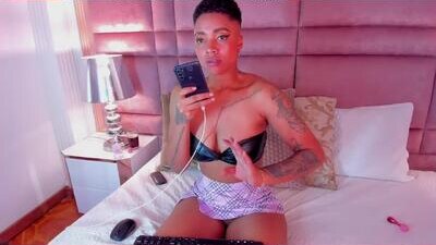 luciawallace public webcam profile photo 7