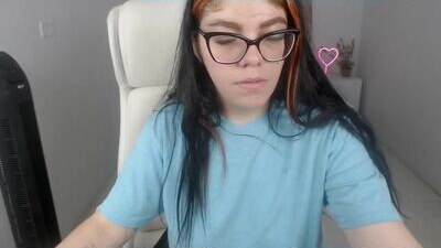 lucie_nicolls public webcam profile photo 5