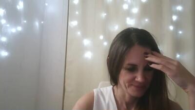 luciemack public webcam profile photo 2