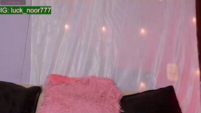 lucke_noor public webcam profile photo 7