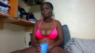 lucky_rose7 public webcam profile photo 2