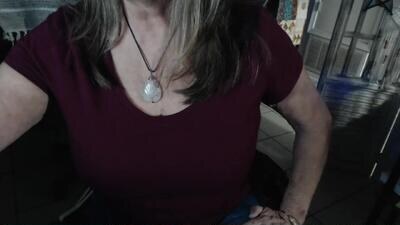 lucy_0000 public webcam profile photo 2